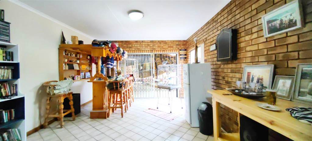 5 Bed House in Trichardt photo number 6
