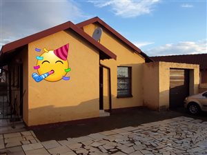 2 Bed House in Lakeside