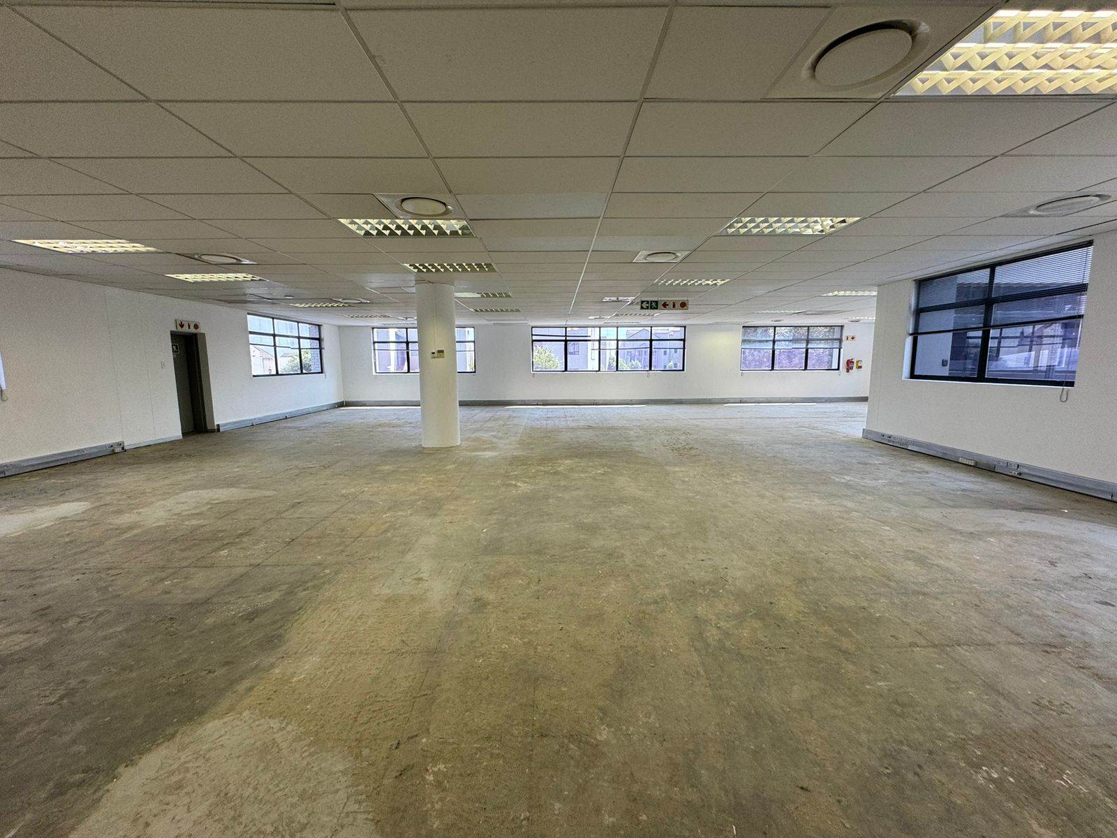 317  m² Commercial space in Sunninghill photo number 4