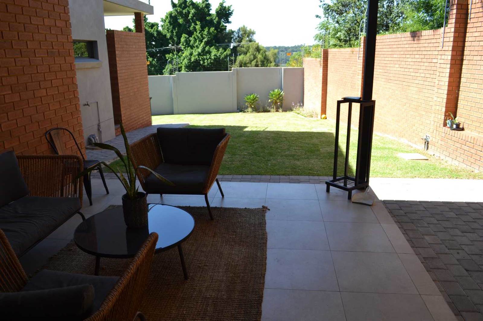 4 Bed House in Waterkloof Ridge photo number 16