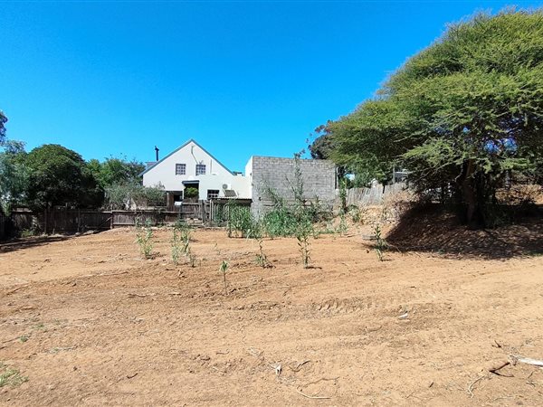 634 m² Land