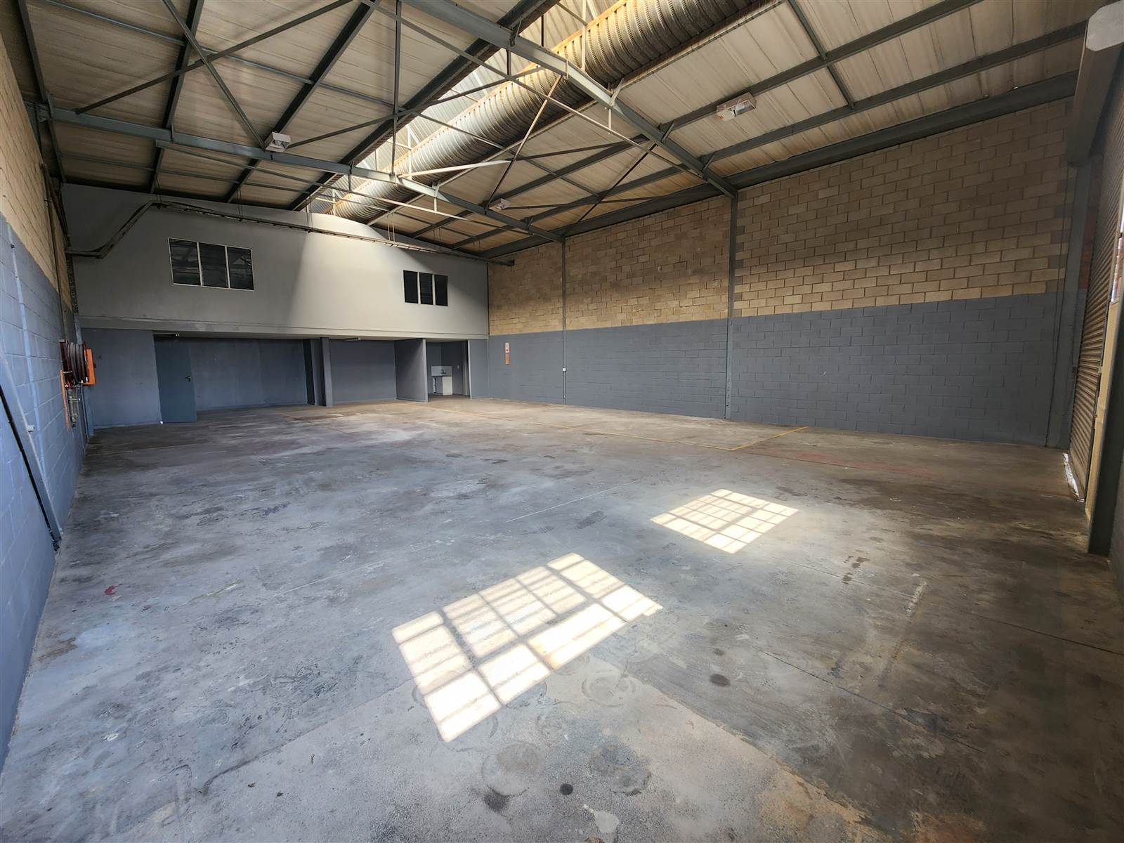 378  m² Industrial space in Kya Sands photo number 1