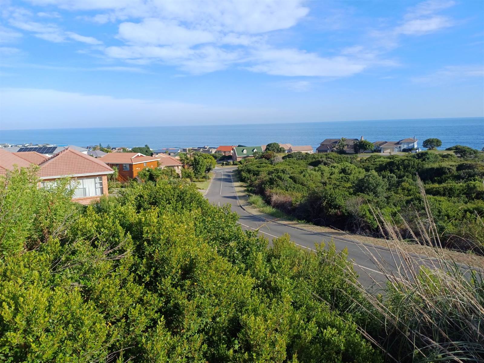 1008 m² Land available in Outeniqua Strand photo number 5