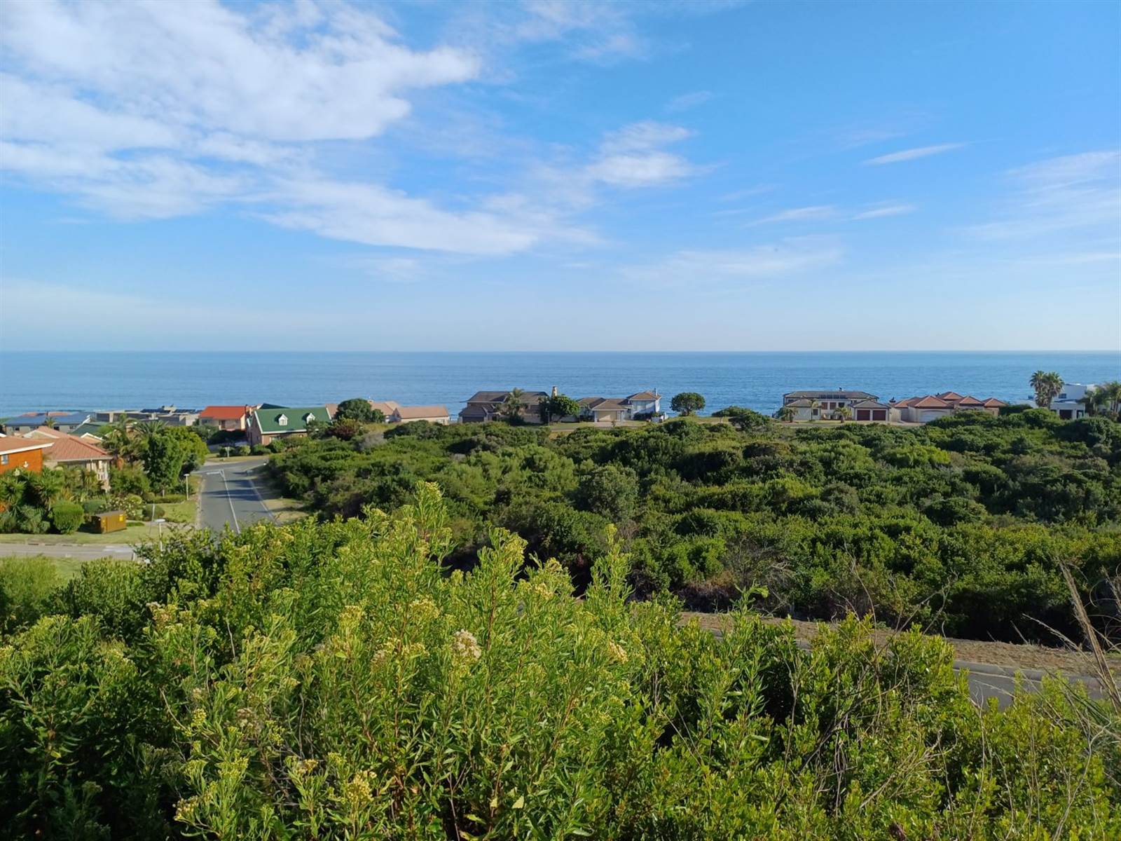 1008 m² Land available in Outeniqua Strand photo number 7