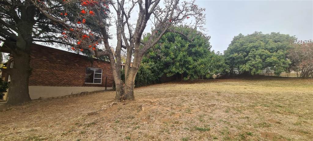 3.2 ha Land available in Ruimsig photo number 10