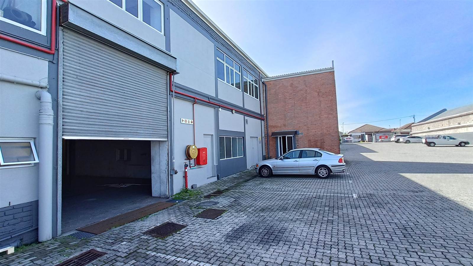 1420  m² Industrial space in Maitland photo number 2