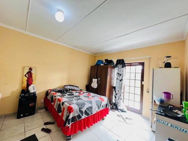 2 Bed House in Pietermaritzburg Central photo number 16