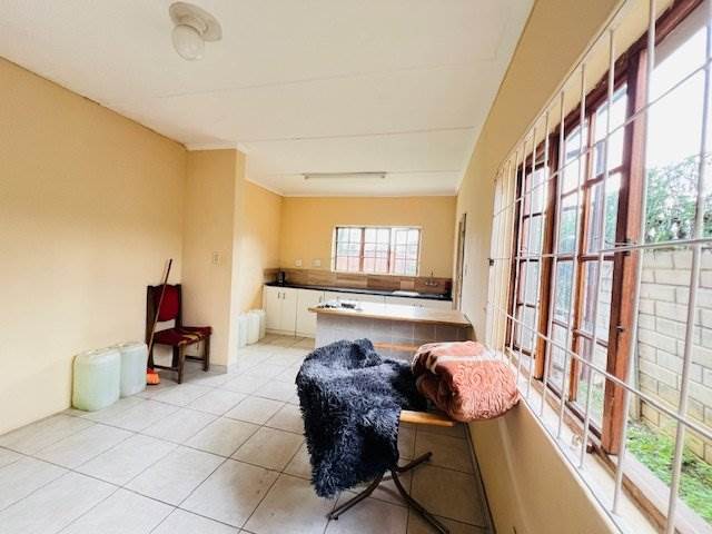 2 Bed House in Pietermaritzburg Central photo number 13