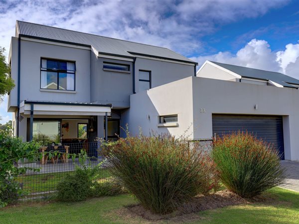 3 Bedroom House 3 Bedroom House