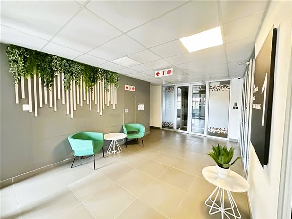 213  m² Office Space