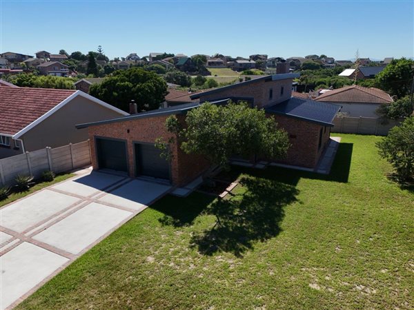 3 Bedroom House 3 Bedroom House