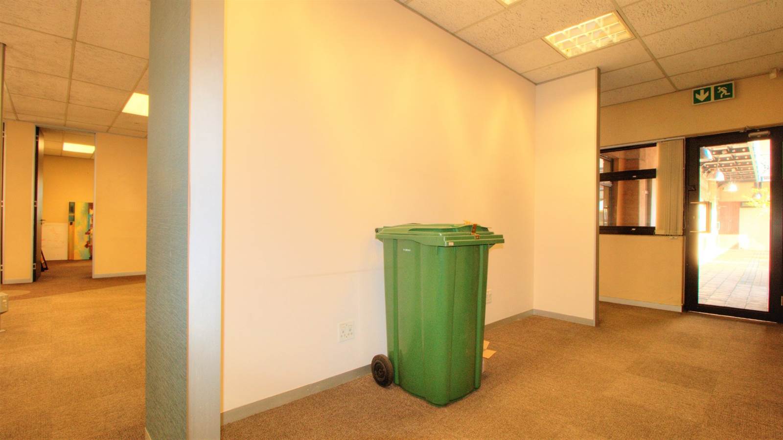 180  m² Commercial space in Rosebank photo number 14