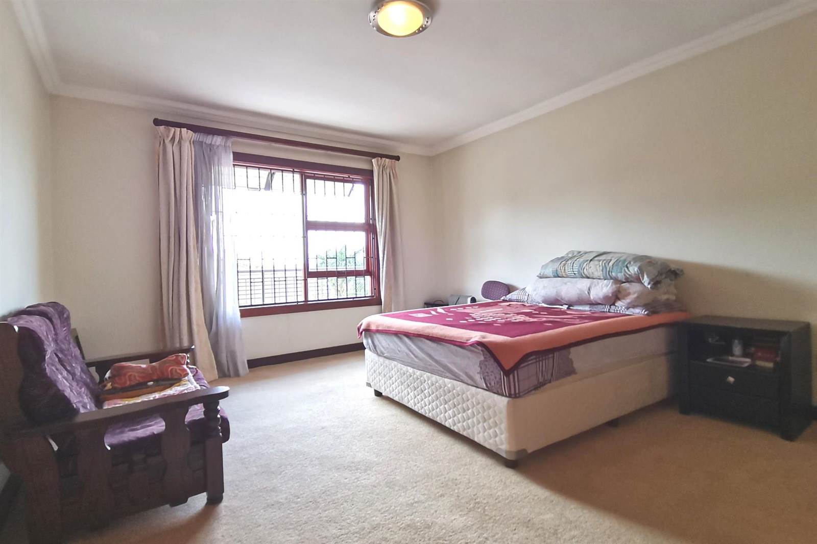 4 Bed House in Greenstone Hill photo number 13