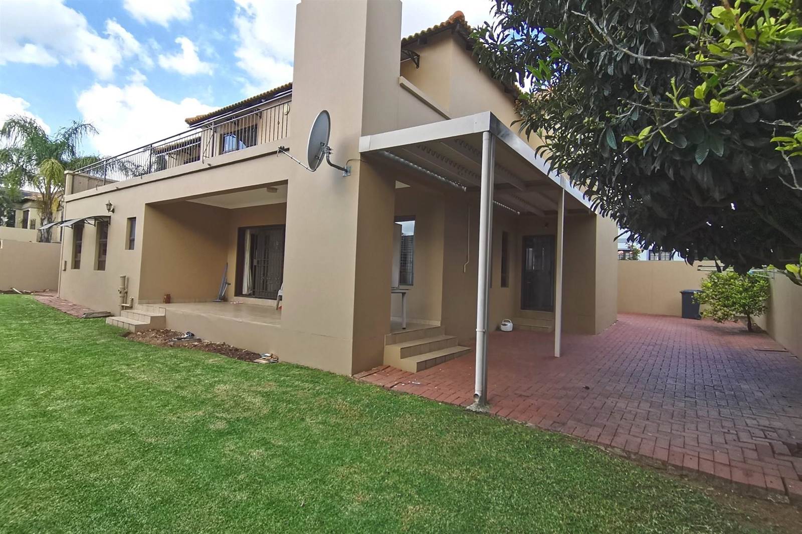 4 Bed House in Greenstone Hill photo number 25