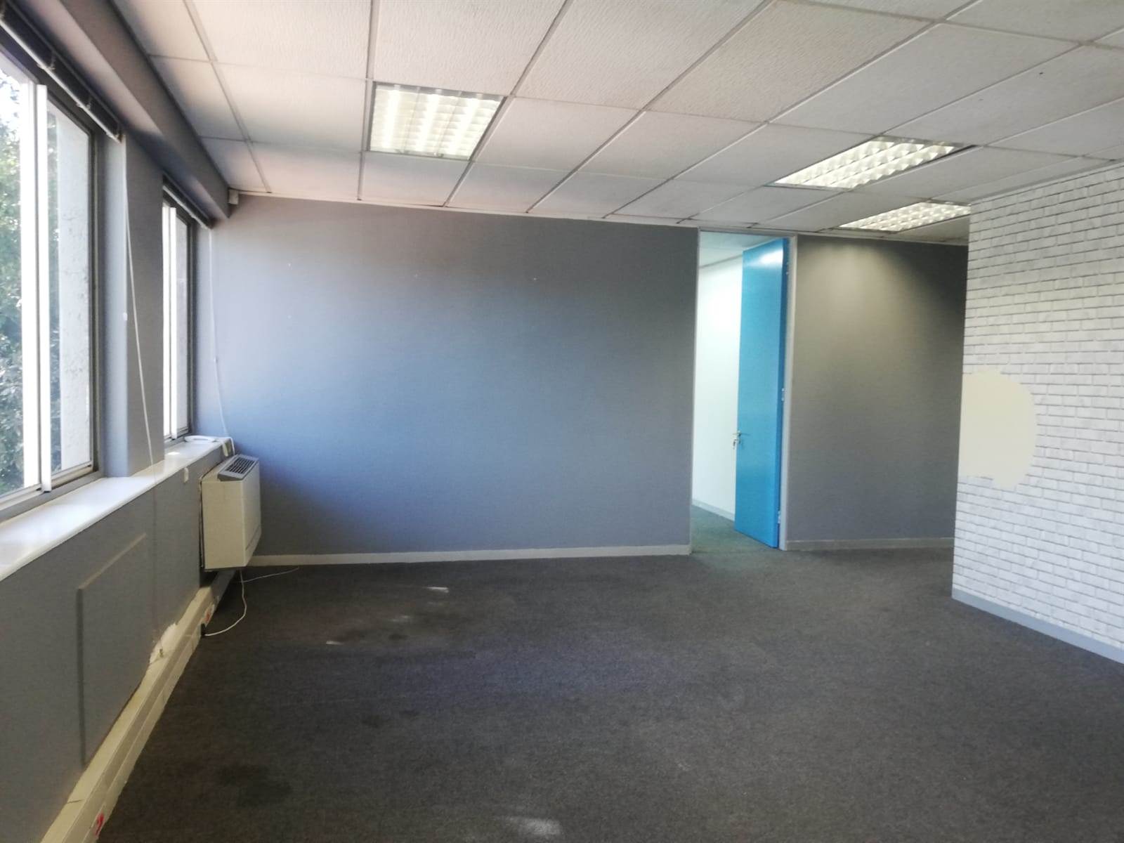 403.6  m² Commercial space in Woodmead photo number 11