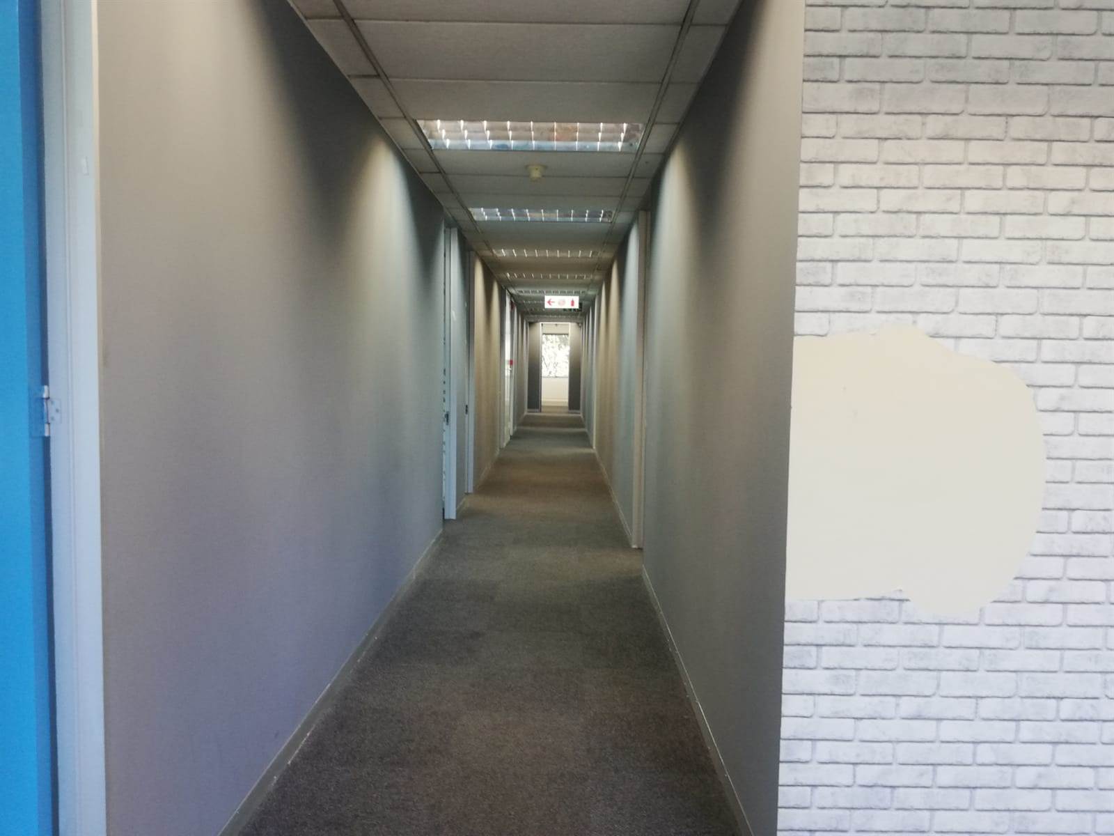 403.6  m² Commercial space in Woodmead photo number 9