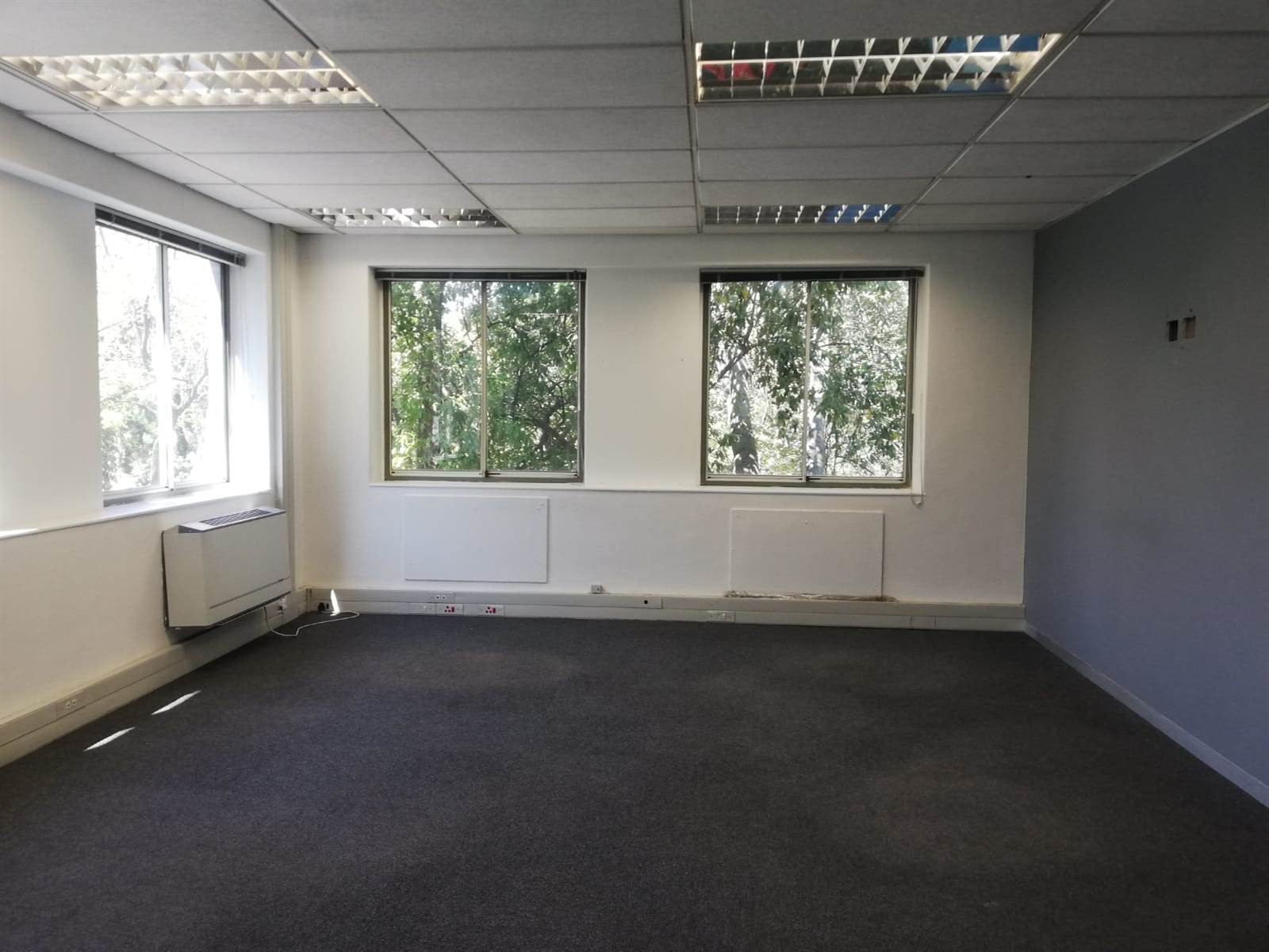 403.6  m² Commercial space in Woodmead photo number 19