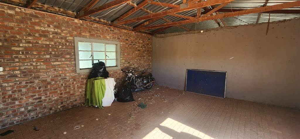 6 ha Smallholding in Bloemfontein photo number 30
