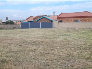 393 m² Land available in Duduza