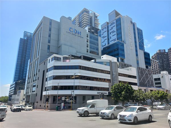 622  m² Commercial space