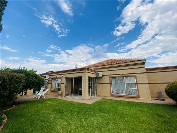 3 Bedroom House 3 Bedroom House