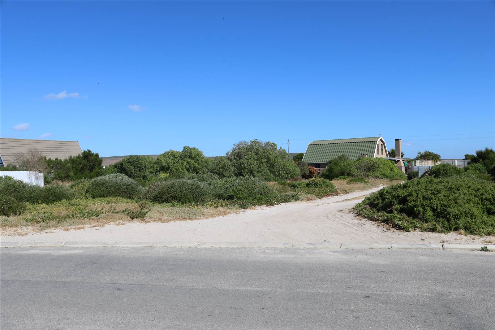 594 m² Land available in Britannia Bay photo number 3