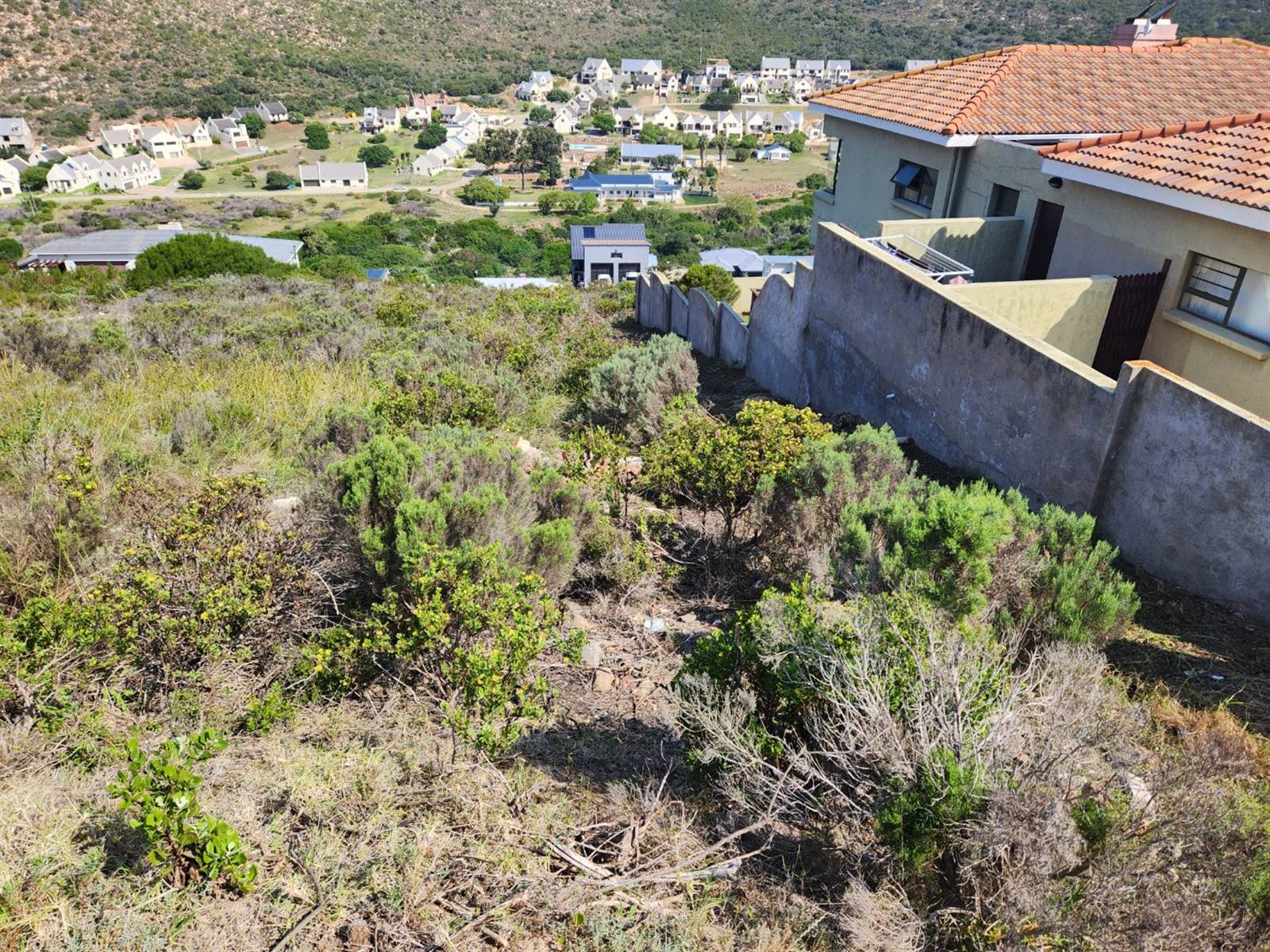 824 m² Land available in Island View photo number 6