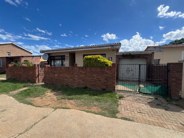 3 Bedroom House 3 Bedroom House