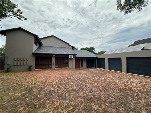 6 Bed House in Ferndale