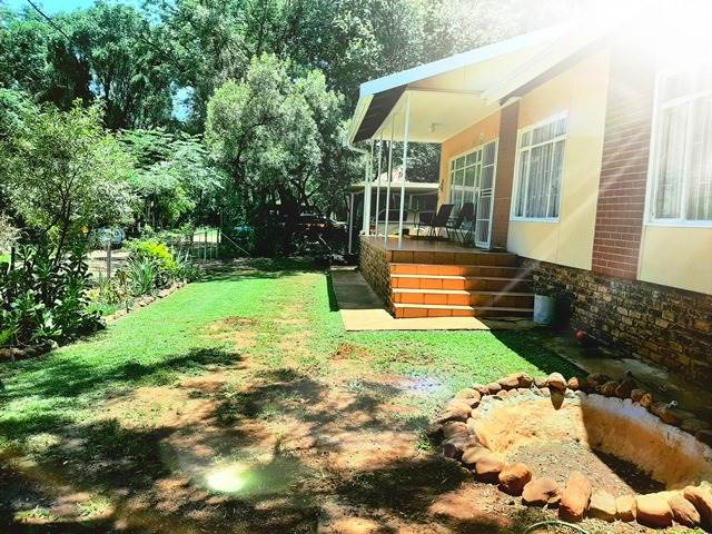 3 Bed House in Hartbeespoort Dam photo number 1