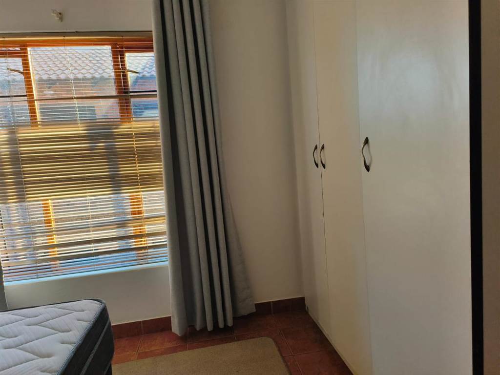 3 Bed Apartment in Rustenburg Central photo number 10