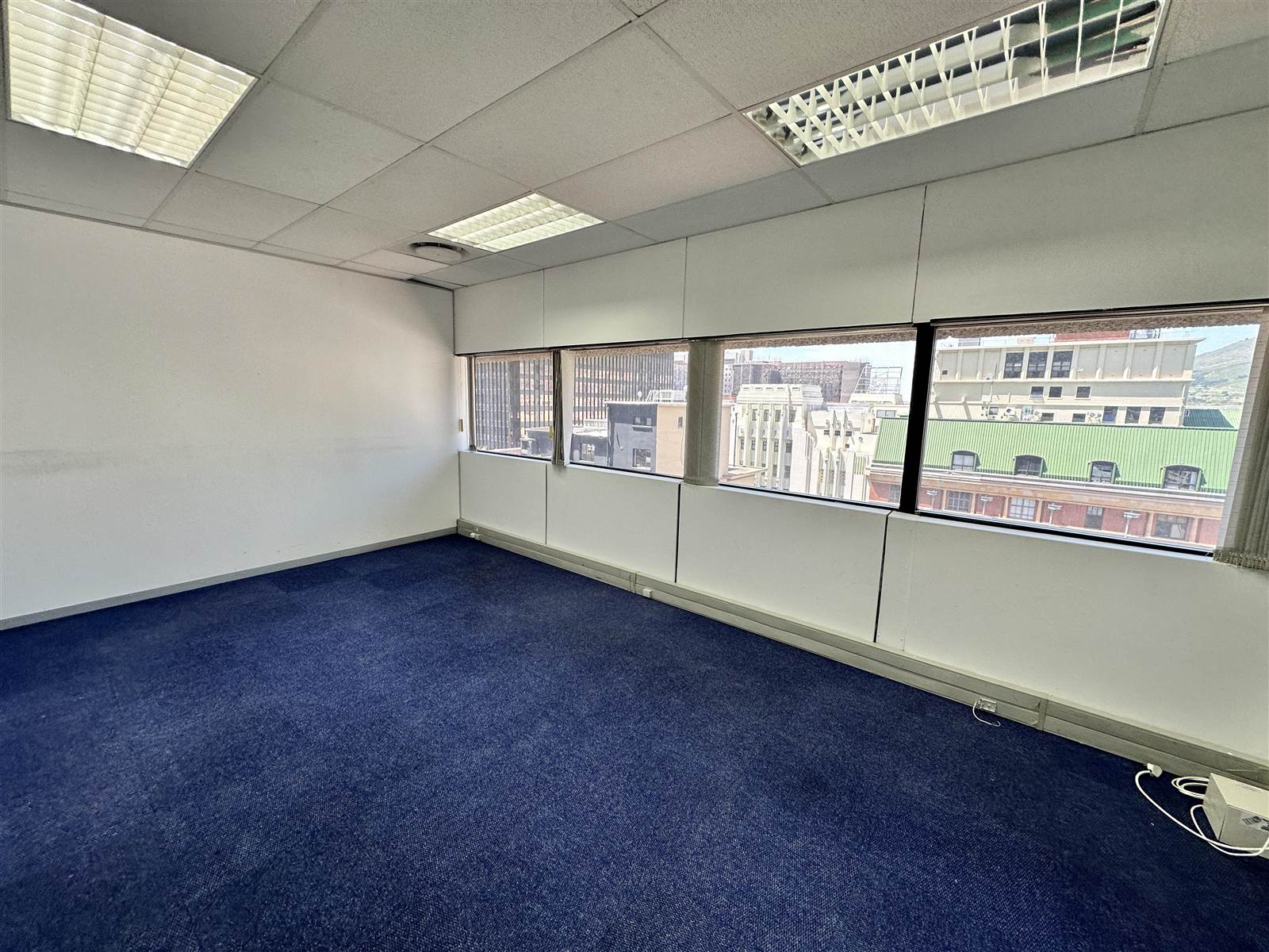 163  m² Commercial space in Cape Town City Centre photo number 4
