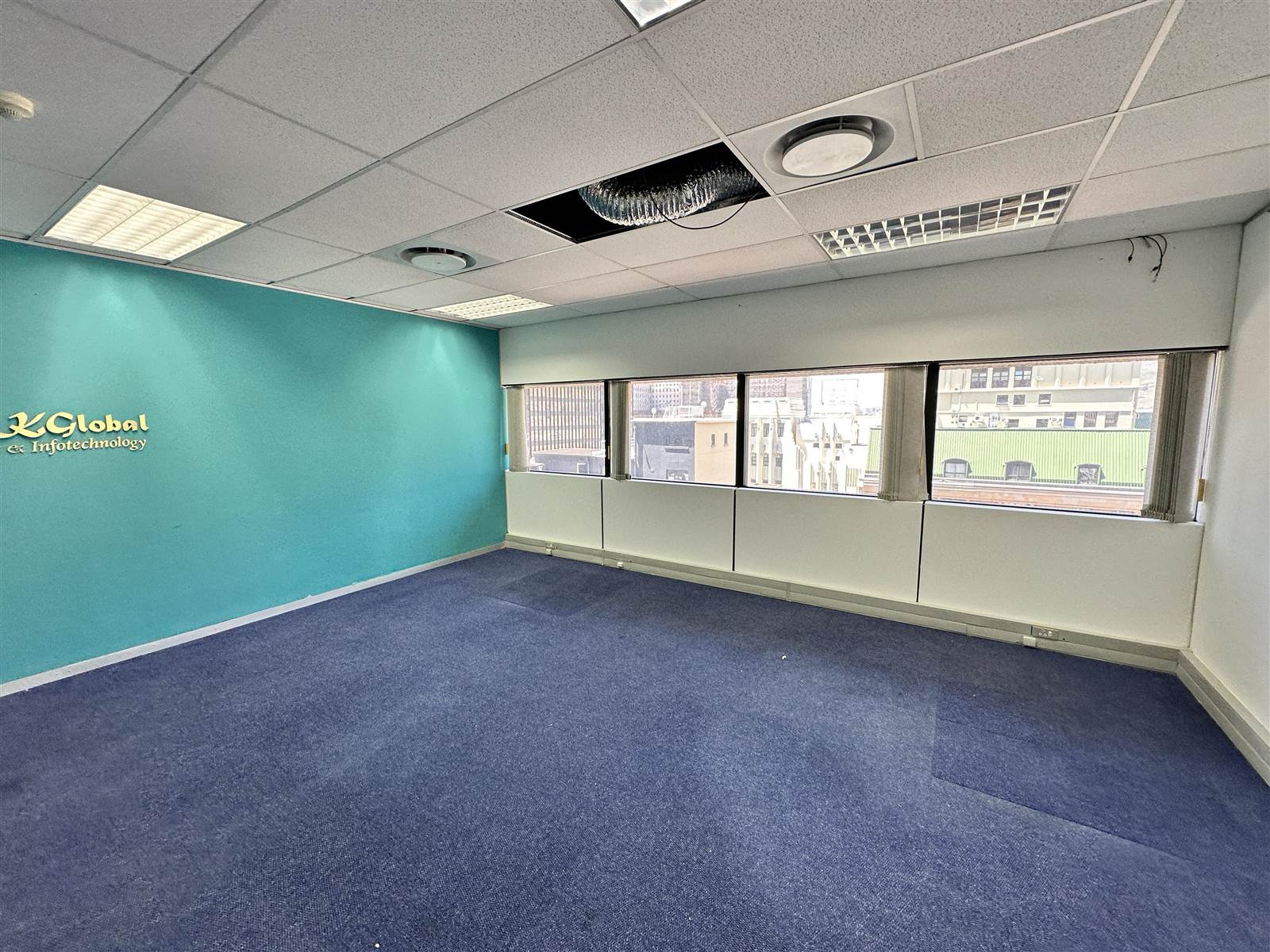 163  m² Commercial space in Cape Town City Centre photo number 1