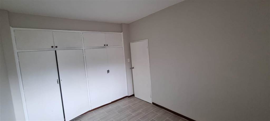 2 Bed Apartment in Scottsville photo number 19