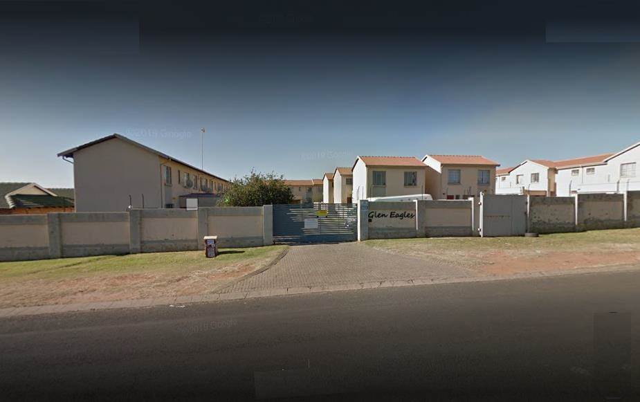 3 Bed Duplex in Witbank photo number 1