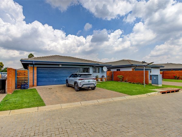 3 Bedroom House 3 Bedroom House