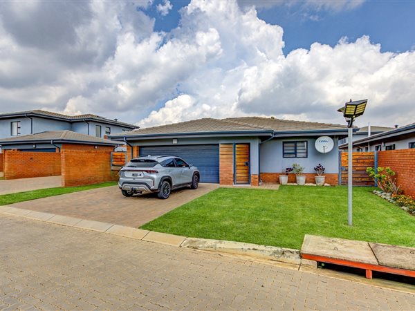 3 Bedroom House 3 Bedroom House