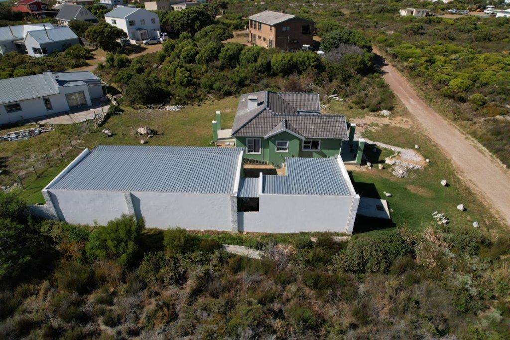 3 Bed House in Bettys Bay photo number 4