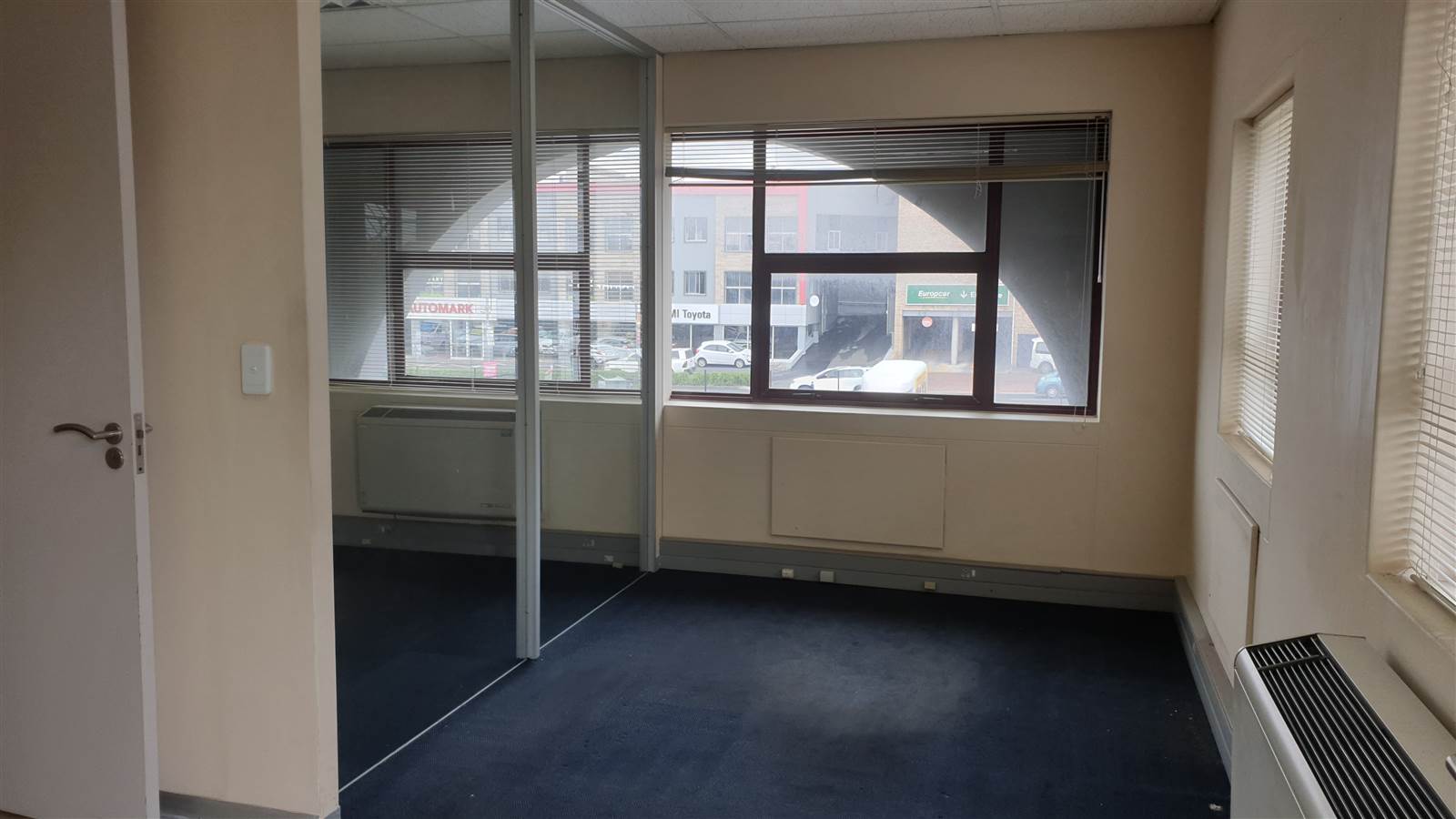 186  m² Commercial space in Bellville Central photo number 7