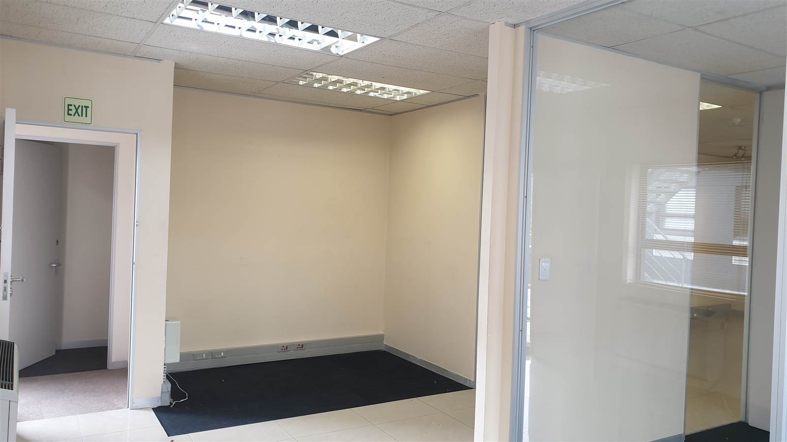 186  m² Commercial space in Bellville Central photo number 8