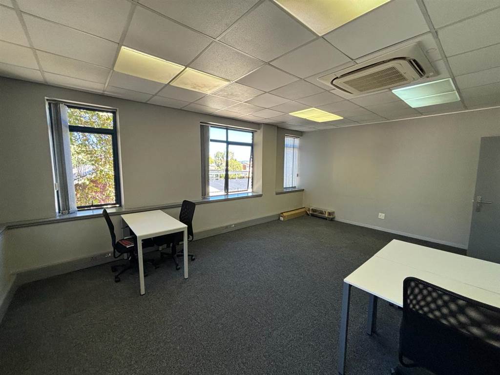 30  m² Commercial space in Rosebank photo number 11
