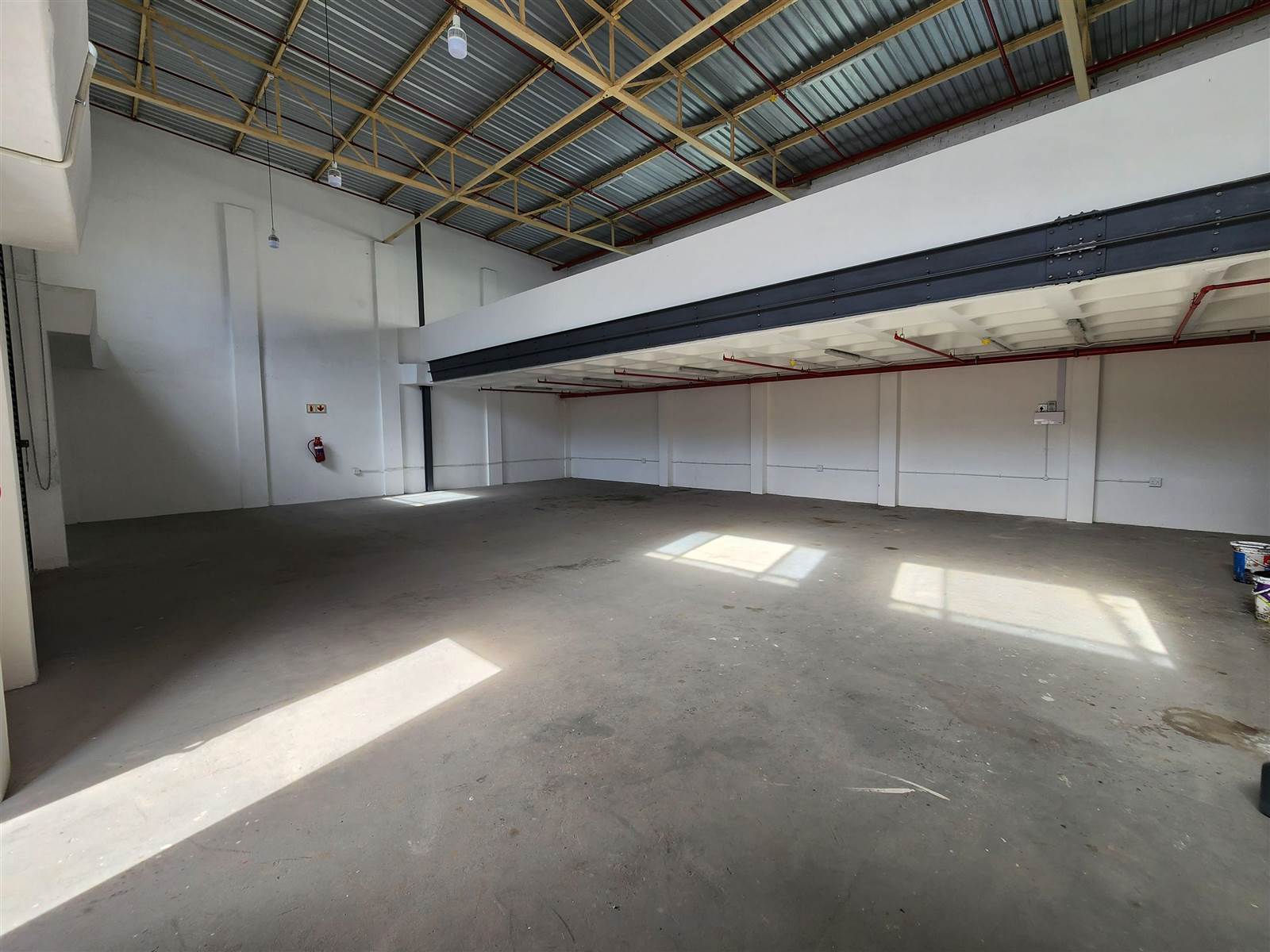 235  m² Industrial space in Kuilsriver photo number 3