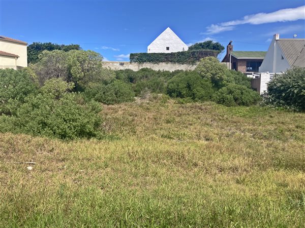 660 m² Land available in Arniston