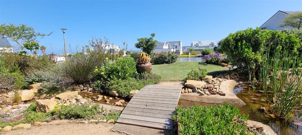 358 m² Land available in Westcliff photo number 2