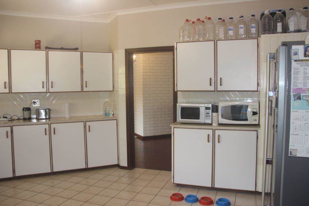 4 Bed House in Umtentweni photo number 23