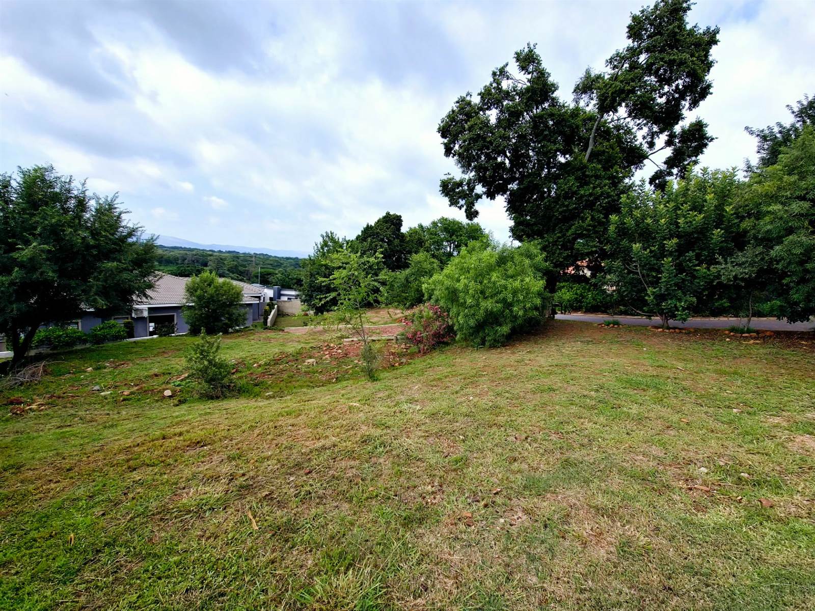 420 m² Land available in Magalies Golf Estate photo number 2