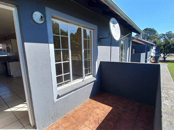 2 Bedroom Townhouse 2 Bedroom Townhouse