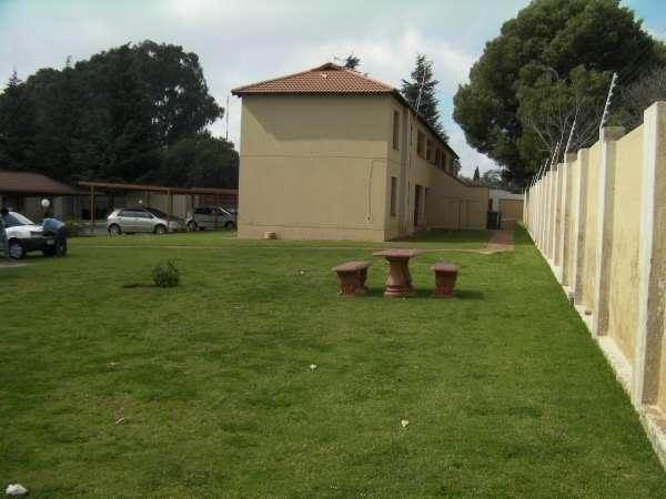2 Bed Apartment in Roodepoort Central photo number 8