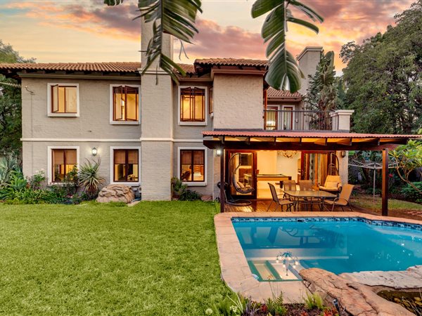 4 Bedroom House 4 Bedroom House