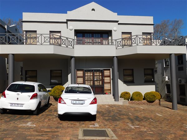 230 m² Commercial space 230 m² Commercial space